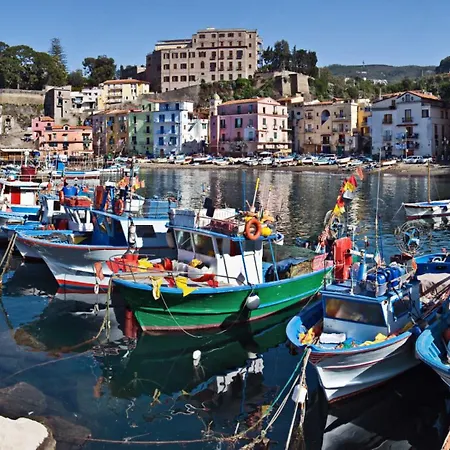 Mary's Country - In Charming And Amazing Sorrento Coast Massa Lubrense